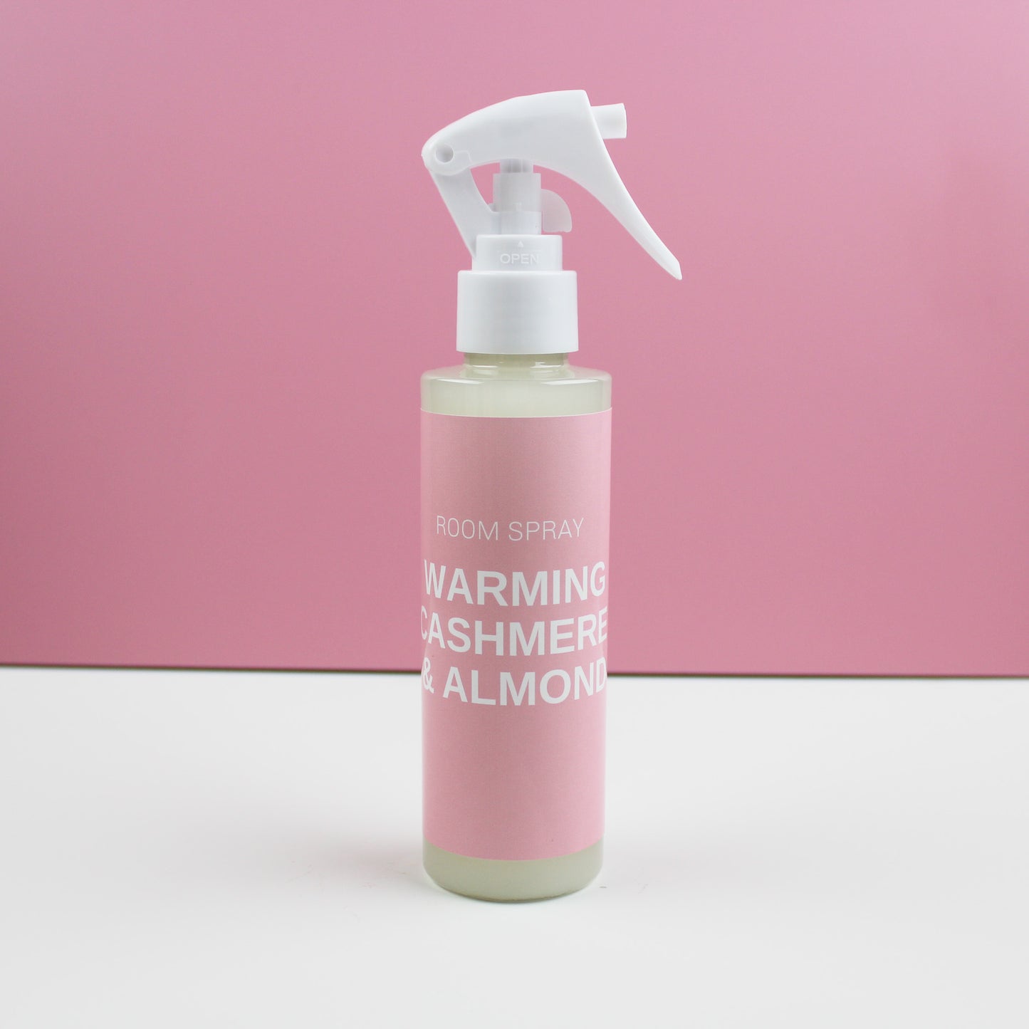 Warming Cashmere & Almond Room Spray